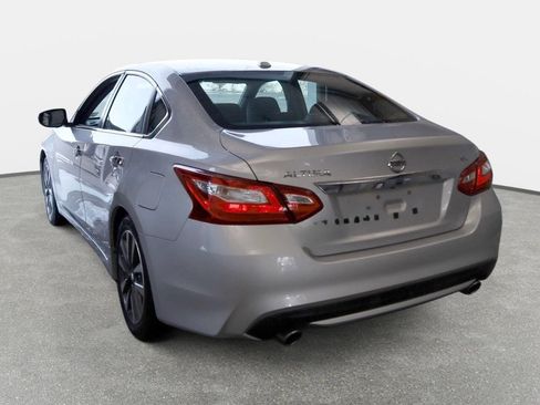 Used 2016 Nissan Altima 2.5 SL image 3