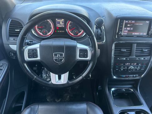Used 2019 Dodge Grand Caravan GT FWD image 14