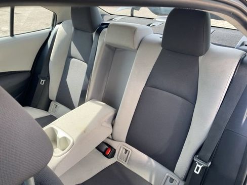 Used 2025 Toyota Corolla LE FWD image 23