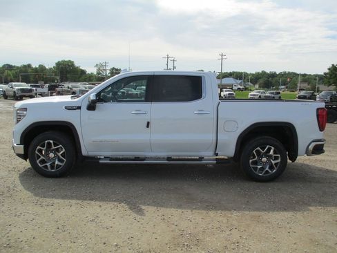 New 2026 GMC Sierra 1500 SLT w/ SLT Premium Package AWD/4WD image 10