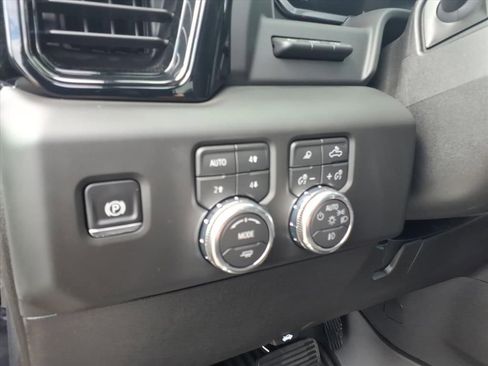 New 2026 GMC Sierra 2500 AT4 w/ AT4 Premium Plus Package image 19