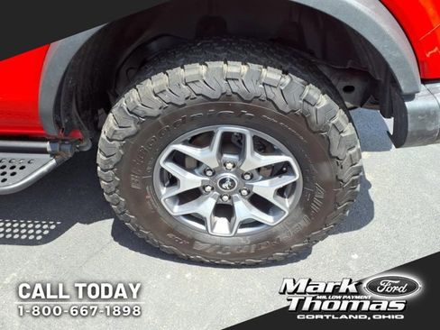 Used 2022 Ford Bronco Badlands image 5
