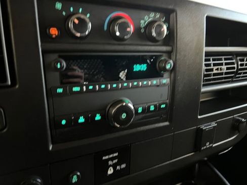 Used 2024 Chevrolet Express 2500 w/ Driver Convenience Package image 18