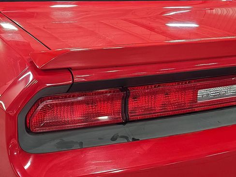 Used 2014 Dodge Challenger SXT w/ Super Sport Group (SS/T) image 32