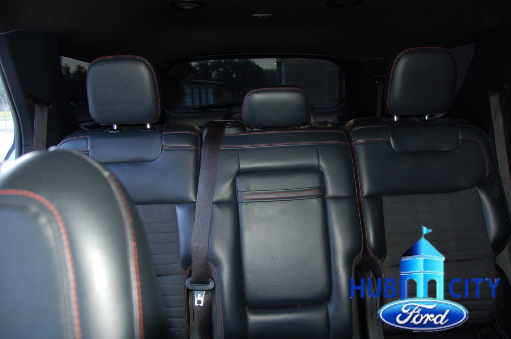 Used 2025 Ford Explorer ST-Line RWD image 22