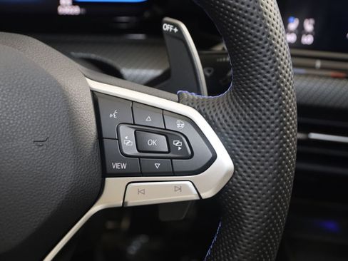 Used 2023 Volkswagen Golf R AWD/4WD image 39