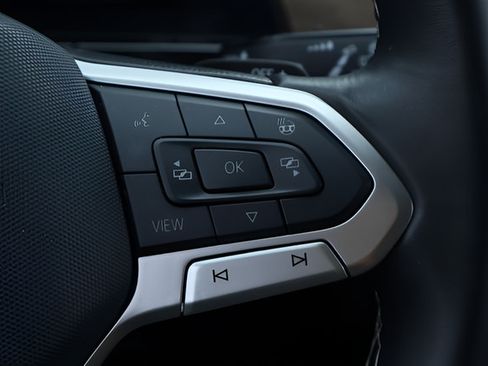 Certified 2025 Volkswagen Atlas SE AWD/4WD image 24