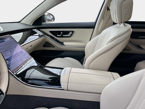 Certified 2023 Mercedes-Benz S 500 4MATIC image 21