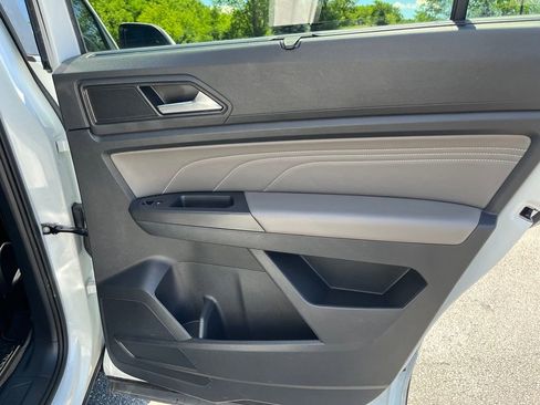 Certified 2023 Volkswagen Atlas SEL AWD/4WD image 26