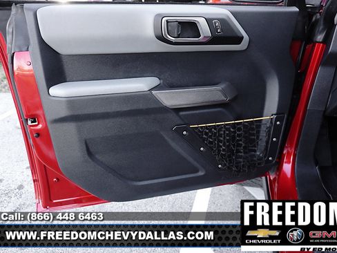 Used 2021 Ford Bronco Badlands image 30