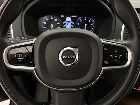 Used 2020 Volvo XC90 T6 Momentum w/ Protection Package image 19