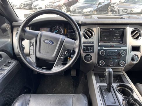 Used 2015 Ford Expedition EL XLT w/ Equipment Group 202A AWD/4WD image 15