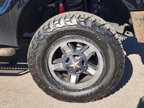 Used 2016 Ford F350 Lariat image 9