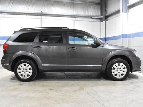 Used 2018 Dodge Journey SE w/ Popular Equipment Group image 24