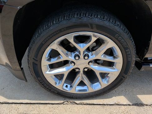Used 2018 GMC Yukon Denali w/ Denali Ultimate Package AWD/4WD image 57