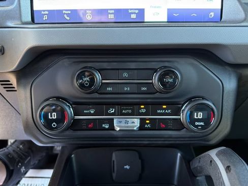Used 2024 Ford Bronco Big Bend AWD/4WD image 27