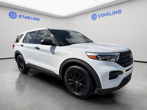 Used 2021 Ford Explorer Base image 2