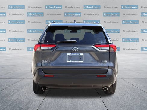 Used 2022 Toyota RAV4 XLE AWD/4WD image 7