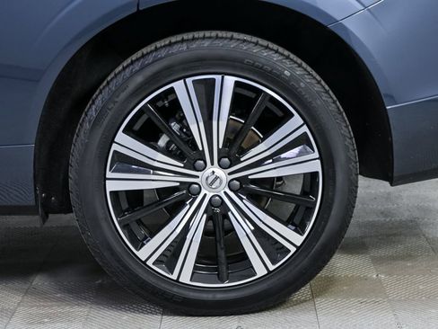 Certified 2023 Volvo XC60 B5 Plus w/ Climate Package AWD/4WD image 37