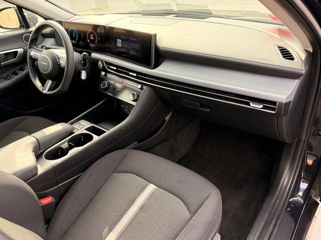 Used 2025 Hyundai Sonata SEL FWD image 14