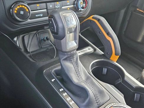 Used 2023 Ford Bronco Badlands image 14