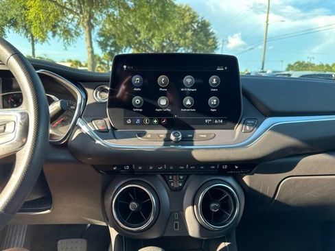 Used 2025 Chevrolet Blazer LT FWD image 25