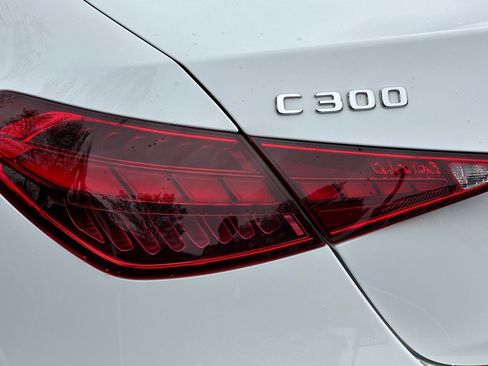 Used 2023 Mercedes-Benz C 300 Sedan image 12