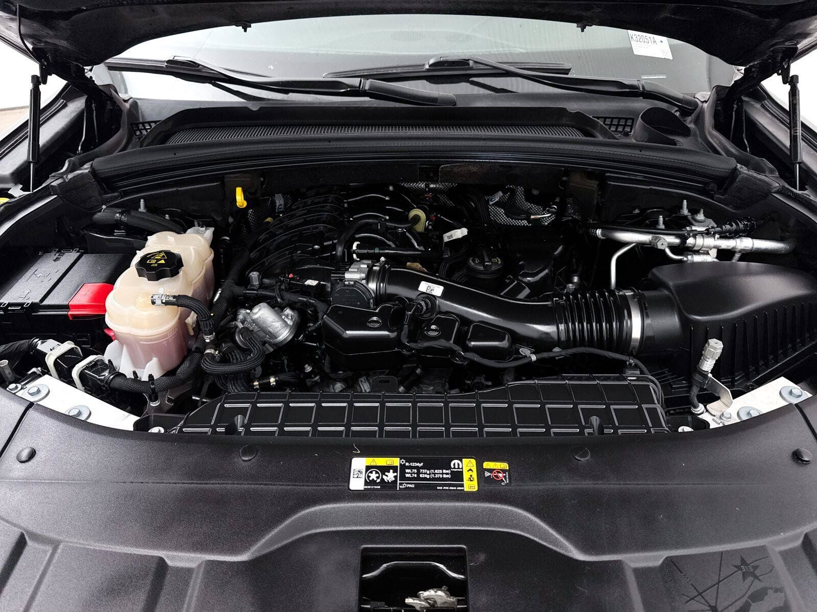 Used 2021 Jeep Grand Cherokee L Limited RWD image 7