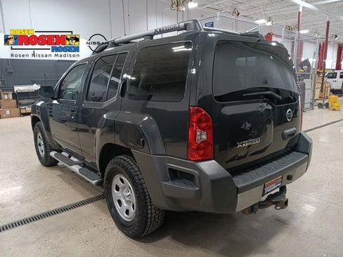 Used 2012 Nissan Xterra X AWD/4WD image 3