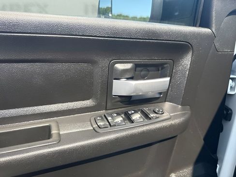 Used 2019 RAM 4500 Tradesman w/ Chrome Appearance Group RWD image 19
