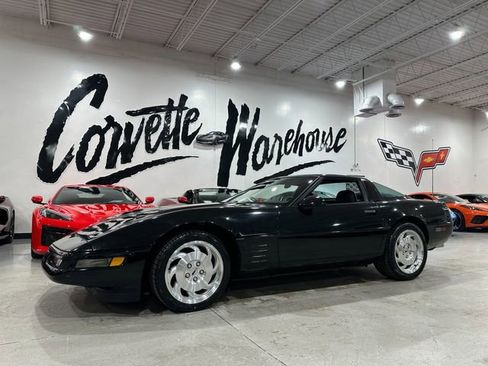 Used 1994 Chevrolet Corvette Coupe RWD image 1