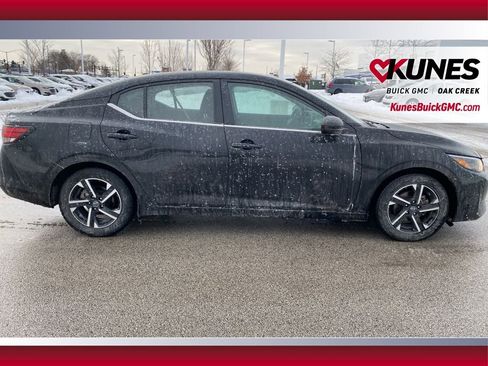 Used 2024 Nissan Sentra SV image 4