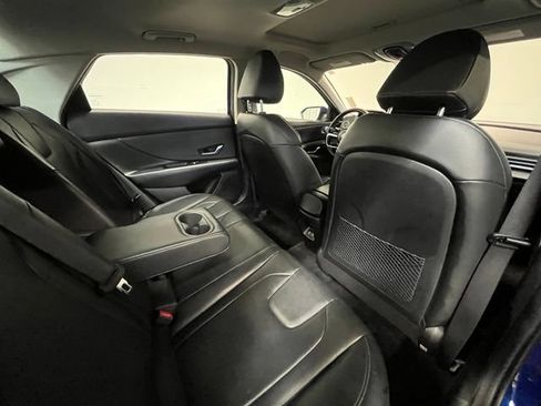 Used 2024 Hyundai Elantra Limited FWD image 12