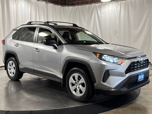 Used 2019 Toyota RAV4 LE w/ All Weather Liner Package AWD/4WD image 7