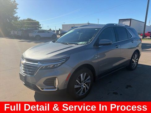 Used 2024 Chevrolet Equinox Premier AWD/4WD image 3