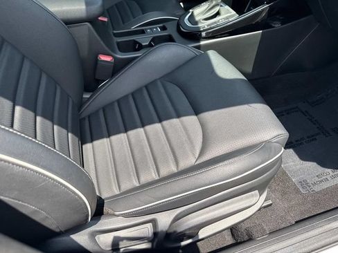 Used 2023 Kia Forte GT-Line w/ GT-Line Premium Package FWD image 10