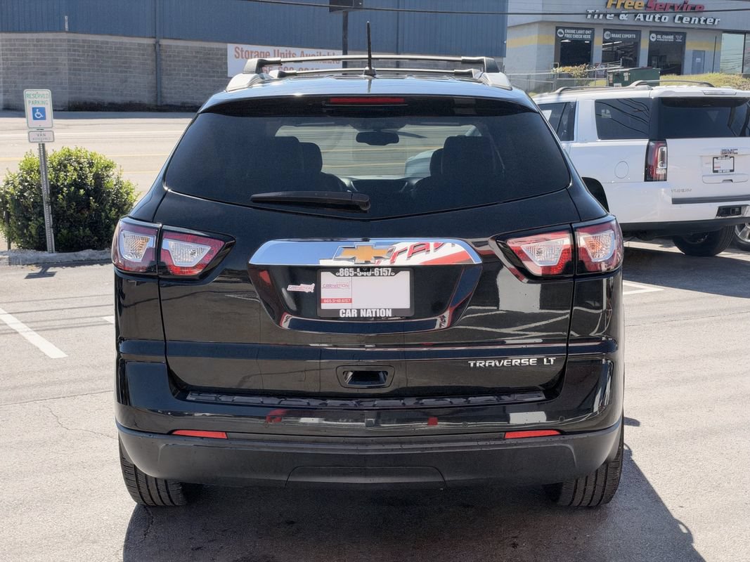 Used 2015 Chevrolet Traverse LT FWD image 5