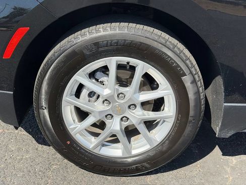 Certified 2024 Chevrolet Equinox LT FWD image 9