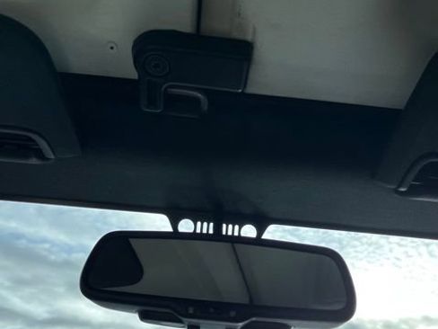 Used 2018 Jeep Wrangler Unlimited Sport S AWD/4WD image 36