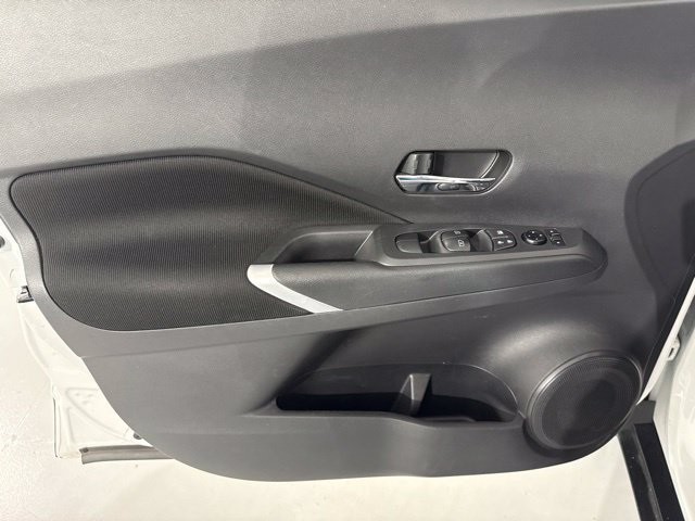 Used 2023 Nissan Kicks SV w/ Interior Electronics Package FWD image 19