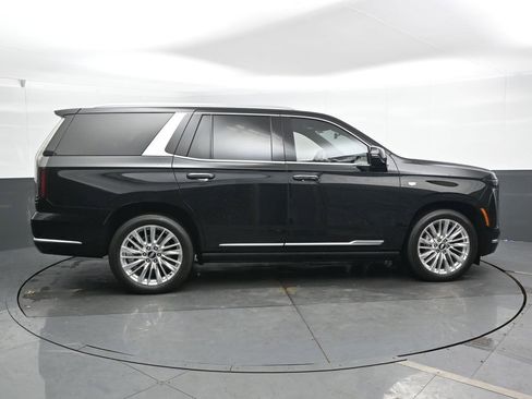 Used 2025 Cadillac Escalade Premium Luxury w/ Touring Package AWD/4WD image 5