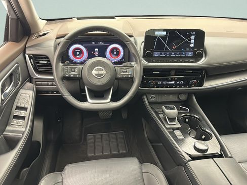 Used 2023 Nissan Rogue Platinum w/ Platinum Premium Package AWD/4WD image 12