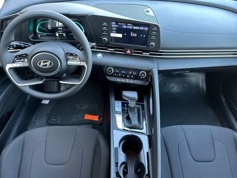 New 2026 Hyundai Elantra Blue image 13