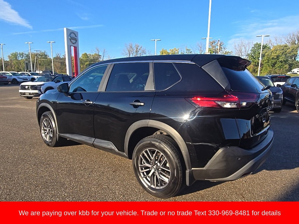 Used 2023 Nissan Rogue S AWD/4WD image 5