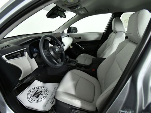 New 2026 Toyota Corolla Cross L AWD/4WD image 5