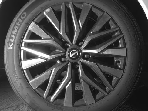 Used 2025 Nissan Altima 2.5 SV FWD image 15