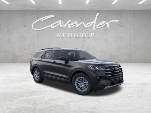 New 2026 Ford Explorer Active RWD image 7