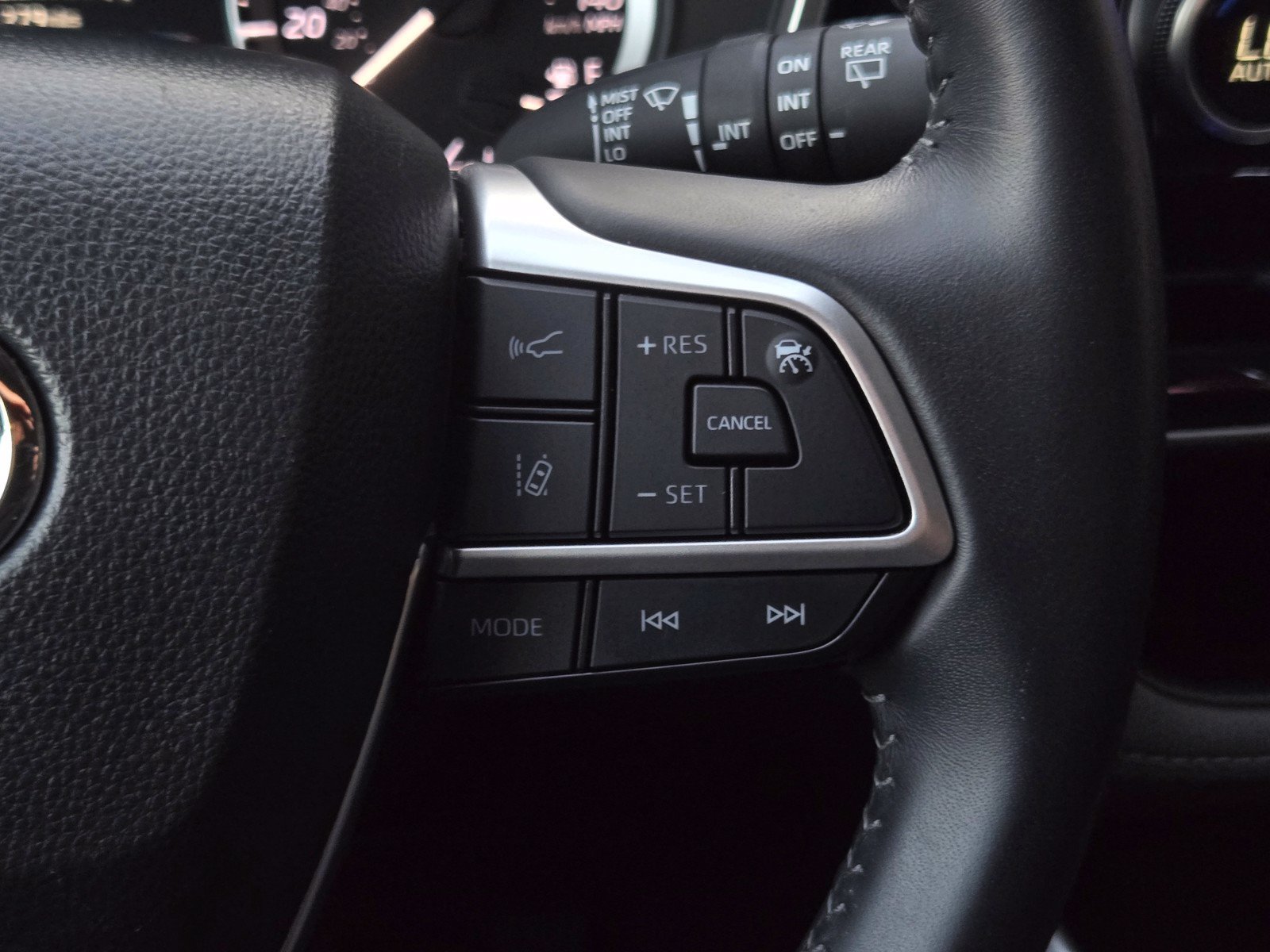 Certified 2026 Toyota Highlander XLE AWD/4WD image 22