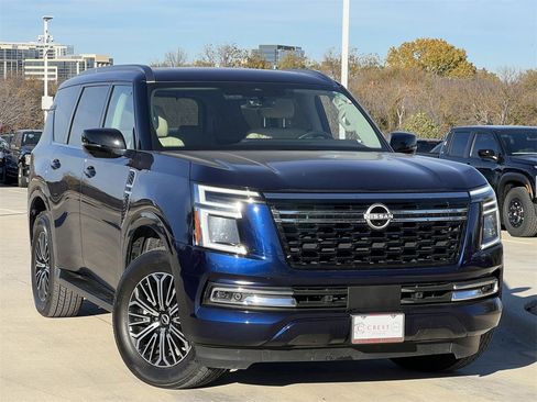 Certified 2025 Nissan Armada Platinum image 2