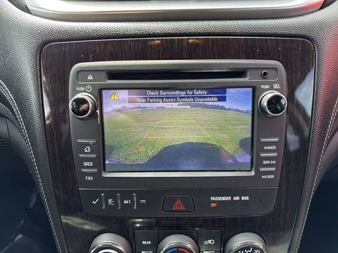 Used 2016 Chevrolet Traverse LT w/ Style and Technology Package AWD/4WD image 14